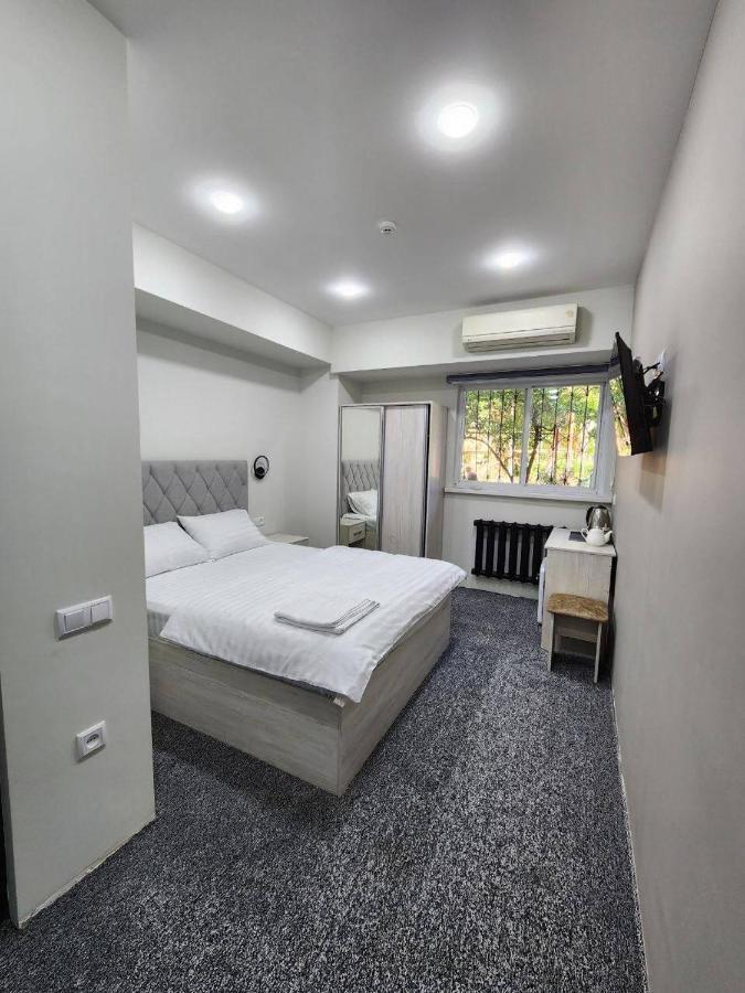 Paradise Inn ทาชเคนต์ ภายนอก รูปภาพ